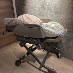 Combi キャスター付きベビーベッド