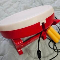 Nintendo Switch版「太鼓の達人」専用のコントローラー「太鼓とバチ（タタコン）」の画像