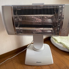 遠赤外線暖房機の画像