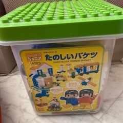 玩具ブロック