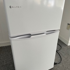 美品一人暮らし用冷蔵庫の画像