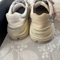 GUCCI スニーカー　リップ