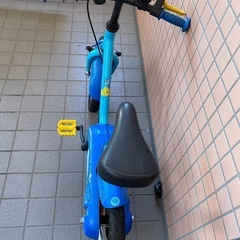 幼児用自転車の画像