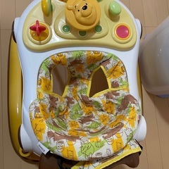 プーさん歩行器、オムツ用ゴミ箱の画像