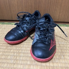 ★美品★正月なので値下げします。サッカー　トレシュー　22.0cm