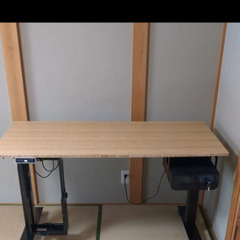  FLEXISPOT　 昇降デスク　竹　140×70 E7B　引き出しとPCケース、モニターアーム付きの画像