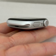 Apple Watch SE Nike(第一世代)フルセット＋ベージュバンド＋MagSafeデュアル充電器の画像