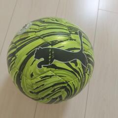 小学生用サッカーボール　サイズ４　プーマ