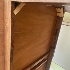 ダイニングテーブルの画像