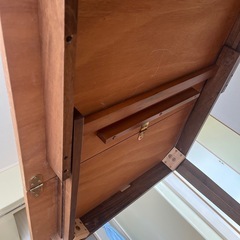 ダイニングテーブルの画像