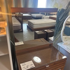 ドレッサー