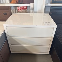 チェスト　ローラー付き