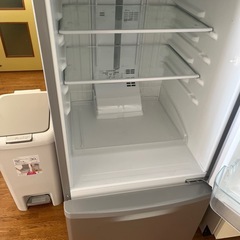 冷蔵庫の画像