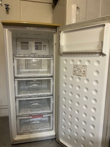 【冷凍庫110L】　店舗さん‼️大家族に‼️収納家具 食器棚、キッチン収納