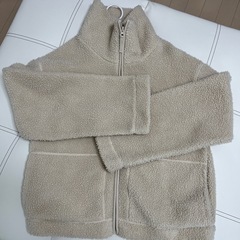 ベージュカラー　フリース　オーバーサイズ H&M ユニクロ 