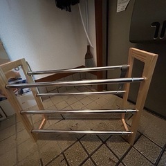 伸縮式シューズラックの画像