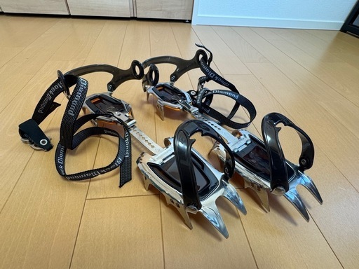 新品ブラックダイヤモンド　アイゼン