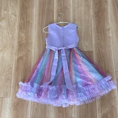子供用ドレスの画像