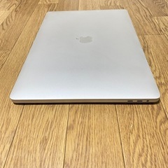 Macbook Pro 16インチ 2019 32GB - 1TB