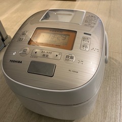 TOSHIBA 炊飯器(RC-10VQK)の画像