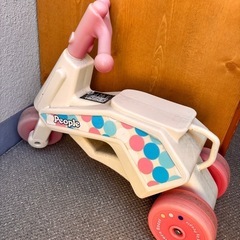 幼児用三輪車　キッズバイク　
