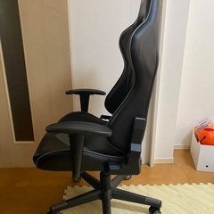 ゲーミングチェアの画像