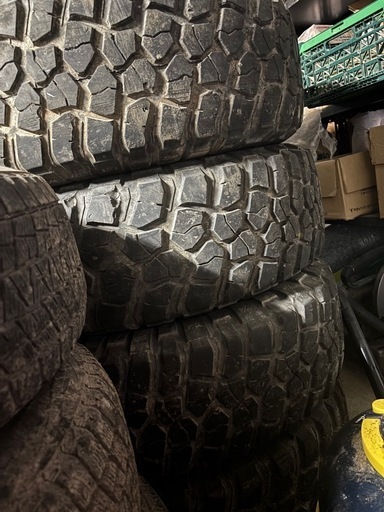 bf goodrich   km2 　37/12.50/17