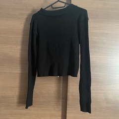 黒カーディガンの画像