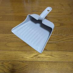 プラスチック　ちりとり