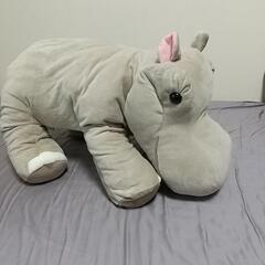 大きいぬいぐるみ(カバさん2個セット)の画像