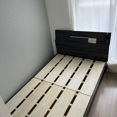 セミダブル ベッドフレームの画像