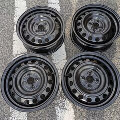 未使用トヨタアクア純正スチールホイール