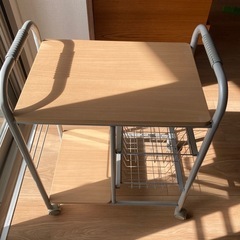 キッチンワゴン
