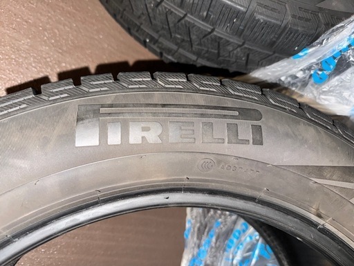 スタッドレスタイヤ