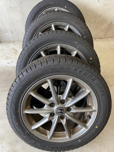 ステップワゴン、オデッセイ スタッドレスタイヤホイールセット 215/55R17
