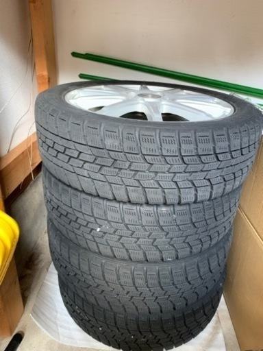 スタッドレスタイヤホイール付き4本