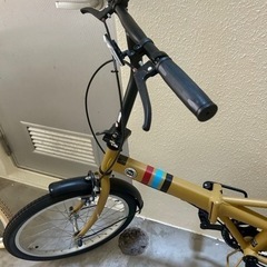 折りたたみ自転車　おしゃれなカラーです。一度のみ使用しました。の画像