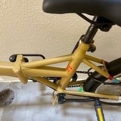 折りたたみ自転車　おしゃれなカラーです。一度のみ使用しました。の画像