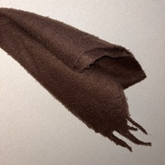 寒くなるこの時期に使えるマフラー差し上げます。