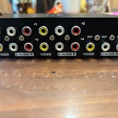 AV切替器 オーディオ・ビデオ切替器 機械式・11/29まで 電源不要 双方向 4入力1出力/1入力4出力の画像