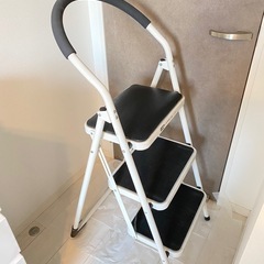 脚立　ハシゴ