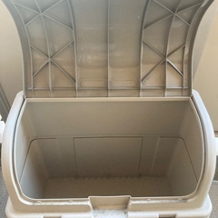 ＊譲ります＊大型ゴミ箱•屋外用収納庫の画像