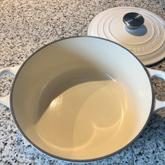 ル・クルーゼ(Le Creuset) 鋳物 ホーロー 鍋 両手鍋 鉄鍋 ココット・ロンド 20 cm オレンジ ガス IH オーブン 食洗器 対応 【日本正規販売品】の画像