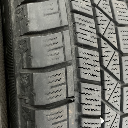 スタッドレスタイヤ　195/65R15　アルミホイール付き