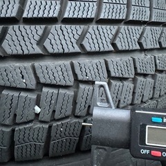 185/65R15 ダンロップスタッドレス 4本の画像