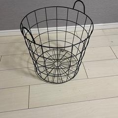 洗濯かごの画像