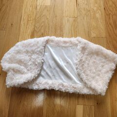 【ドレスの上にどうですか】