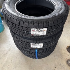 スタッドレスタイヤ　ヨコハマ　アイスガード6 205/65 r16