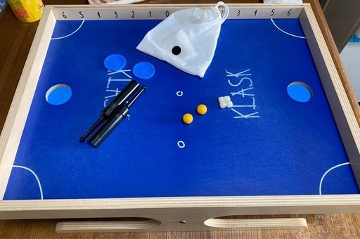 クラスク　KLASK　ボードゲーム　ゲーム　マレクトイ　おもちゃ　玩具