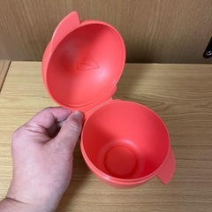 りんごの入れ物の画像